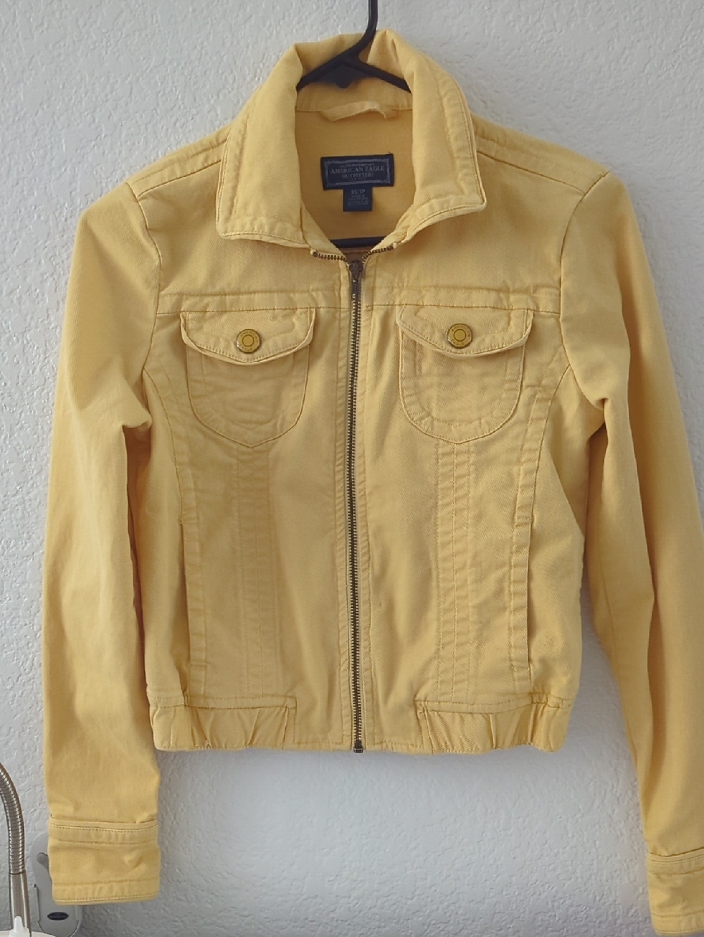 American Eagle Outfitters Yellow Interior Label Hoodie/Jacket